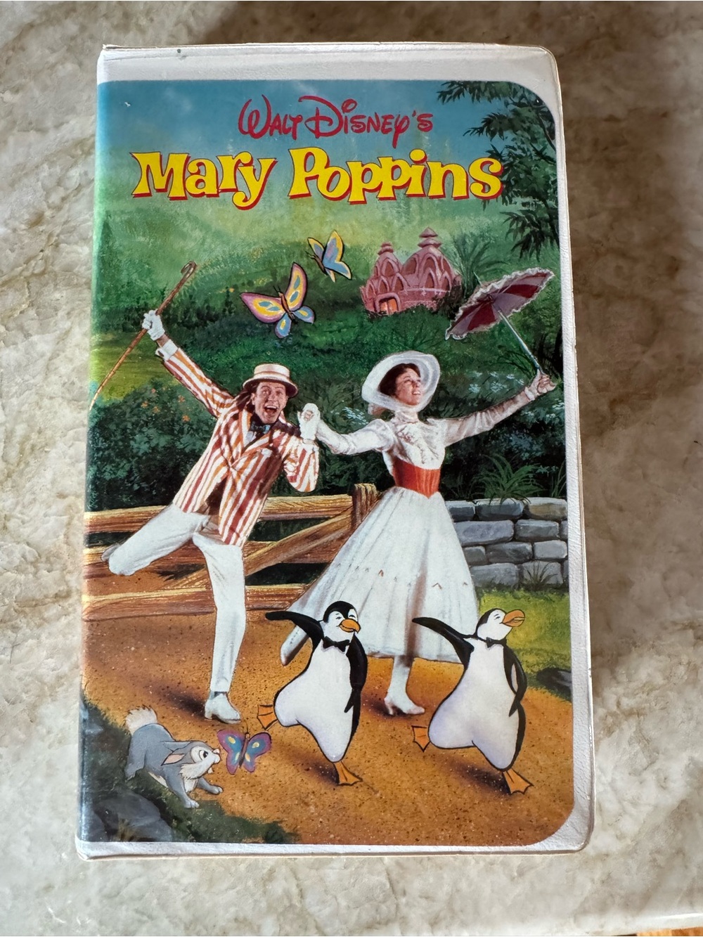 Walt Disney Mary Poppins VHS Cover - White/Green Artwork